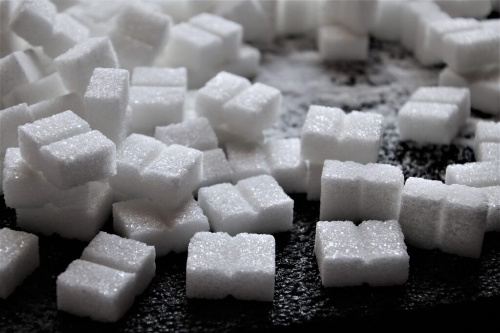 Come evitare lo zucchero nascosto negli alimenti: una guida pratica