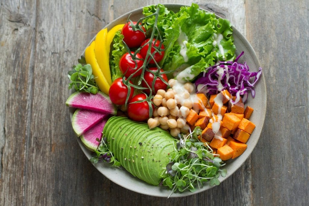 Benefici della dieta mediterranea: guida completa alla nutrizione sana